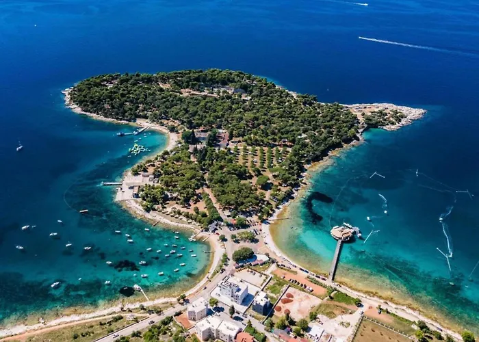On With Pool And Sea View