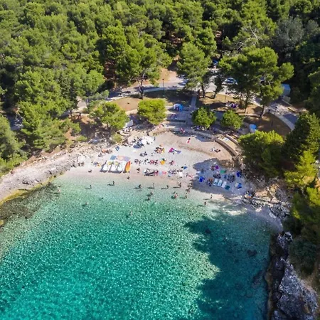 On With Pool And Sea View Appartamento