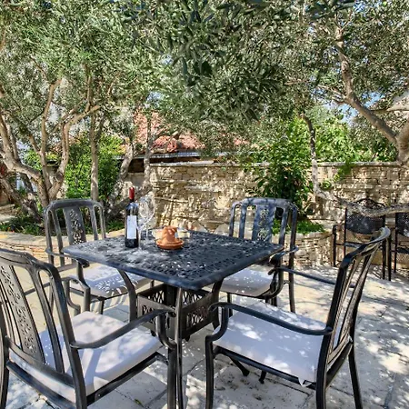 On With Pool And Sea View Appartamento *